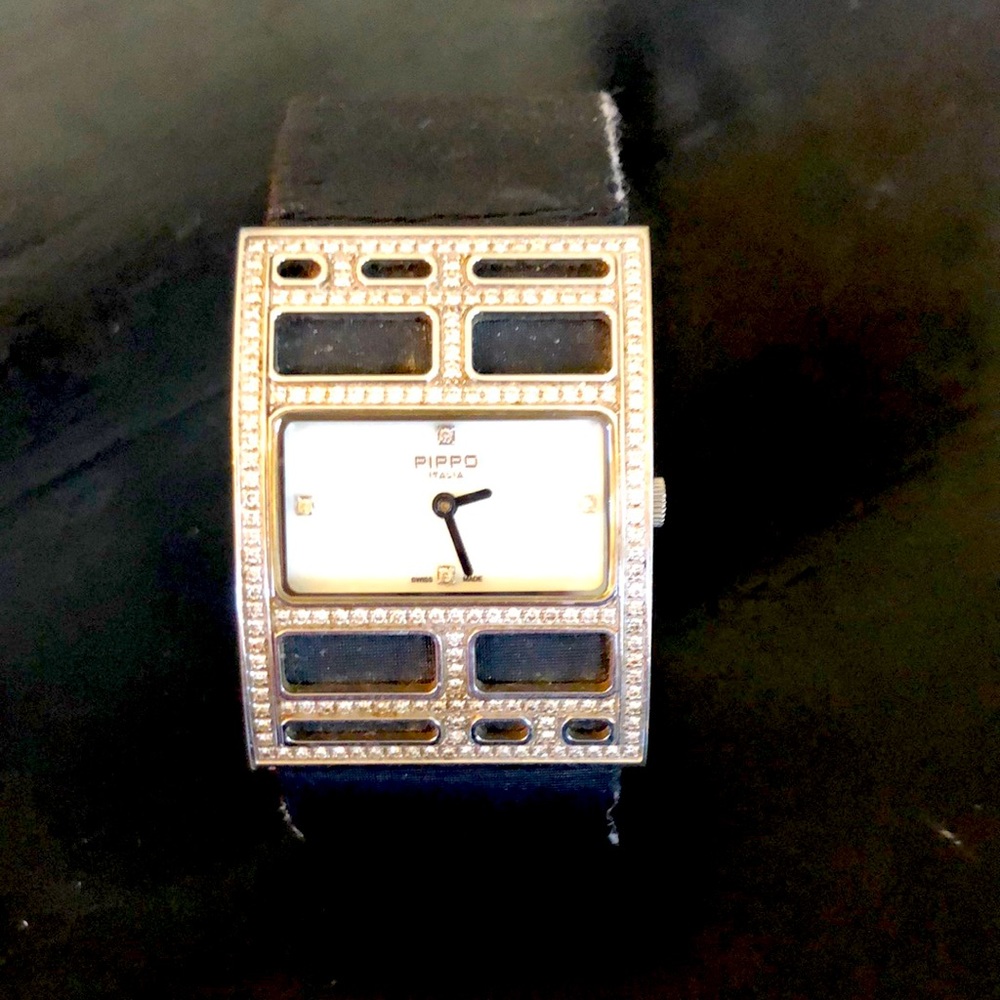 Pippo Perez ladies Evolution watch with diamond bezel.